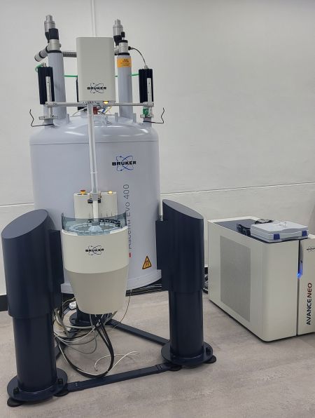 NMR400_1.jpg